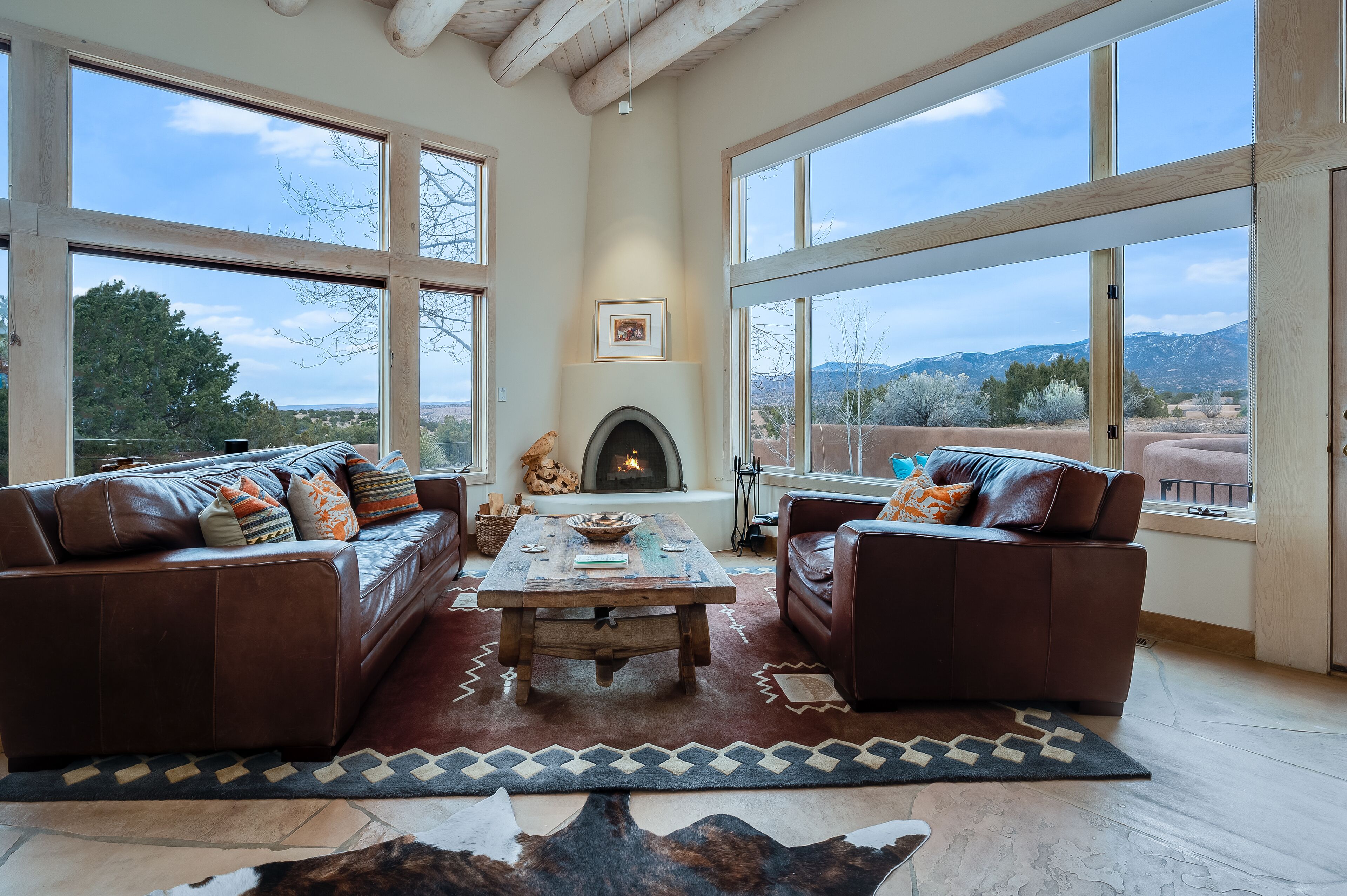 Casa Aria | Near Opera House | Stunning Mountain Views | MONTHLY