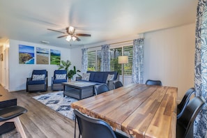 Dining - Pauole Home, Hawaiian plantation-style home, ideal for families. (Hanalei)