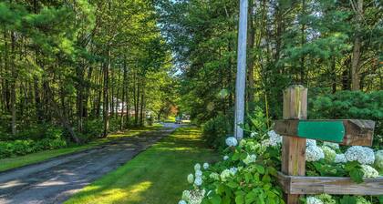 Serene Orchard Park Apartment: Large Yard & Patio!