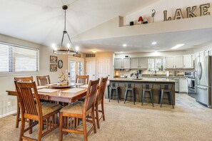 Dining - Dock & Water Slide: Family Lake of the Ozarks Home (Sunrise Beach)