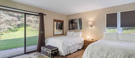 3 bedrooms, iron/ironing board, free WiFi, bed sheets