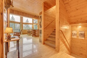 Interior - 'Grizzly Tower' Packwood Cabin w/ Hot Tub! (Packwood)