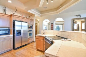 Fridge, microwave, oven, stovetop - Viking Vista Retreat Luxury Home: Great Views (Breckenridge)