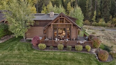 Wooly Bugger Refurnished Cabin in Victor, ID w/ Privacy, Views, A/C & Hot Tub