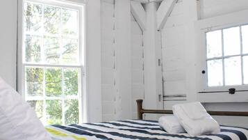 3 chambres, fer et planche à repasser, Wi-Fi gratuit, draps fournis