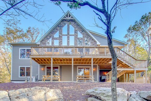 "Summit" hat gerade das ultimative Luxusferienhaus gebaut. Blick auf Big Boulder.