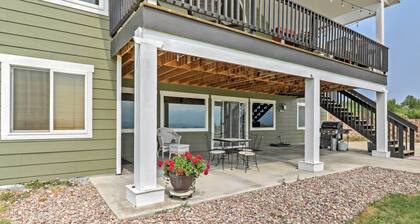4 Mi to Flathead Lake! Charming Mtn Escape