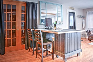 Dining - 4 Mi to Flathead Lake! Charming Mtn Escape (Polson)