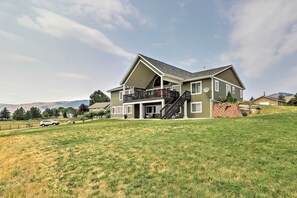 Exterior - 4 Mi to Flathead Lake! Charming Mtn Escape (Polson)