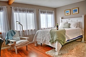 Travel cot, Internet, bed sheets - 4 Mi to Flathead Lake! Charming Mtn Escape (Polson)