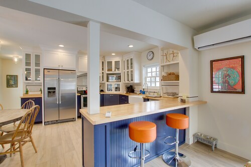 Historic Albion Mountain Cottage on Quiet Street!
