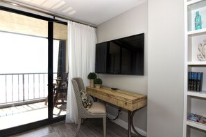 TV, DVD player