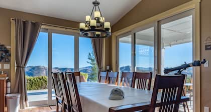 Hope's Place-Beautiful Home on 20 acres overlooking Lake Nacimiento!