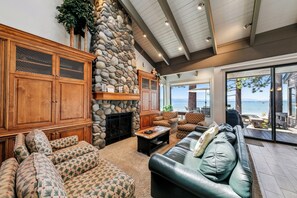 TV, fireplace, DVD player, books