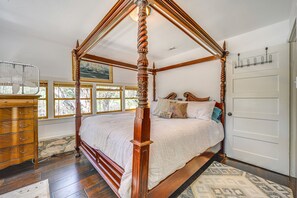 3 bedrooms, iron/ironing board, bed sheets