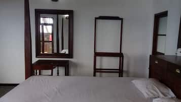 1 soveværelse, strygejern/strygebræt, Wi-Fi (tillægsgebyr), sengetøj