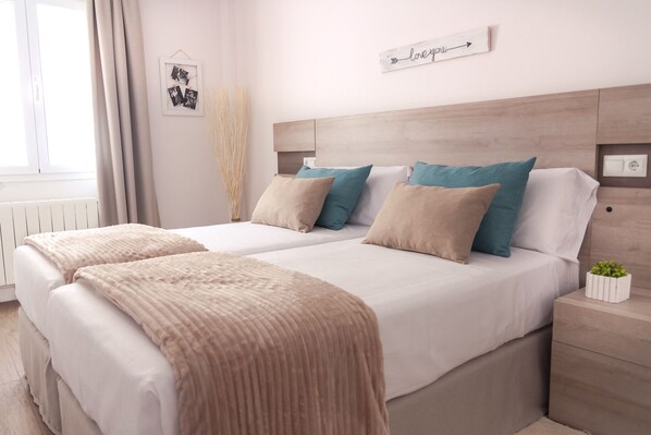 4 chambres, fer et planche à repasser, Wi-Fi, literie fournie