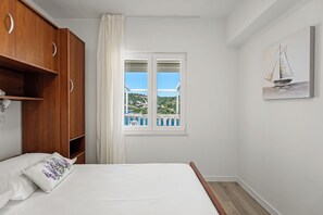 Immagine non classificata, 3 di 44, pulsante