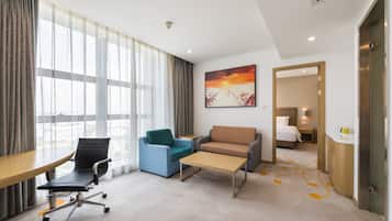 Suite, 1 King Bed (Additional Living Area)