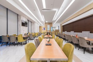 Restaurant - Holiday Inn Express Liuyang Development Zone by IHG (Changsha)