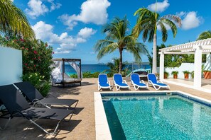 Alberca al aire libre 