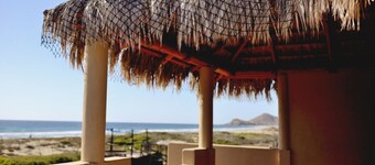 Cerritos Beach Palace Casa Gaia, Rauhallisuus 1600 neliömetrin päässä Oceanfront-sviitistä