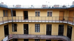 A multi-story building with balconies and windows. -  AWESOME loc'n by Operahouse, charming Apartment, Lux on budget (Budapest)