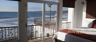 Casa Mar Verde - Jacuzzi and Pool - Ocean Front Penthouse