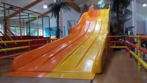 Children's area - Perfect family holiday in the mountain forest: pool, sauna and fantastic views (St. Englmar)