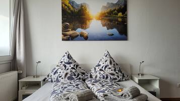 2 chambres, lit parapluie, Wi-Fi gratuit, draps fournis