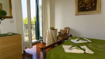 1 bedroom, soundproofing, iron/ironing board, WiFi