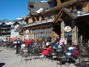 Servei de restauració a l'aire lliure