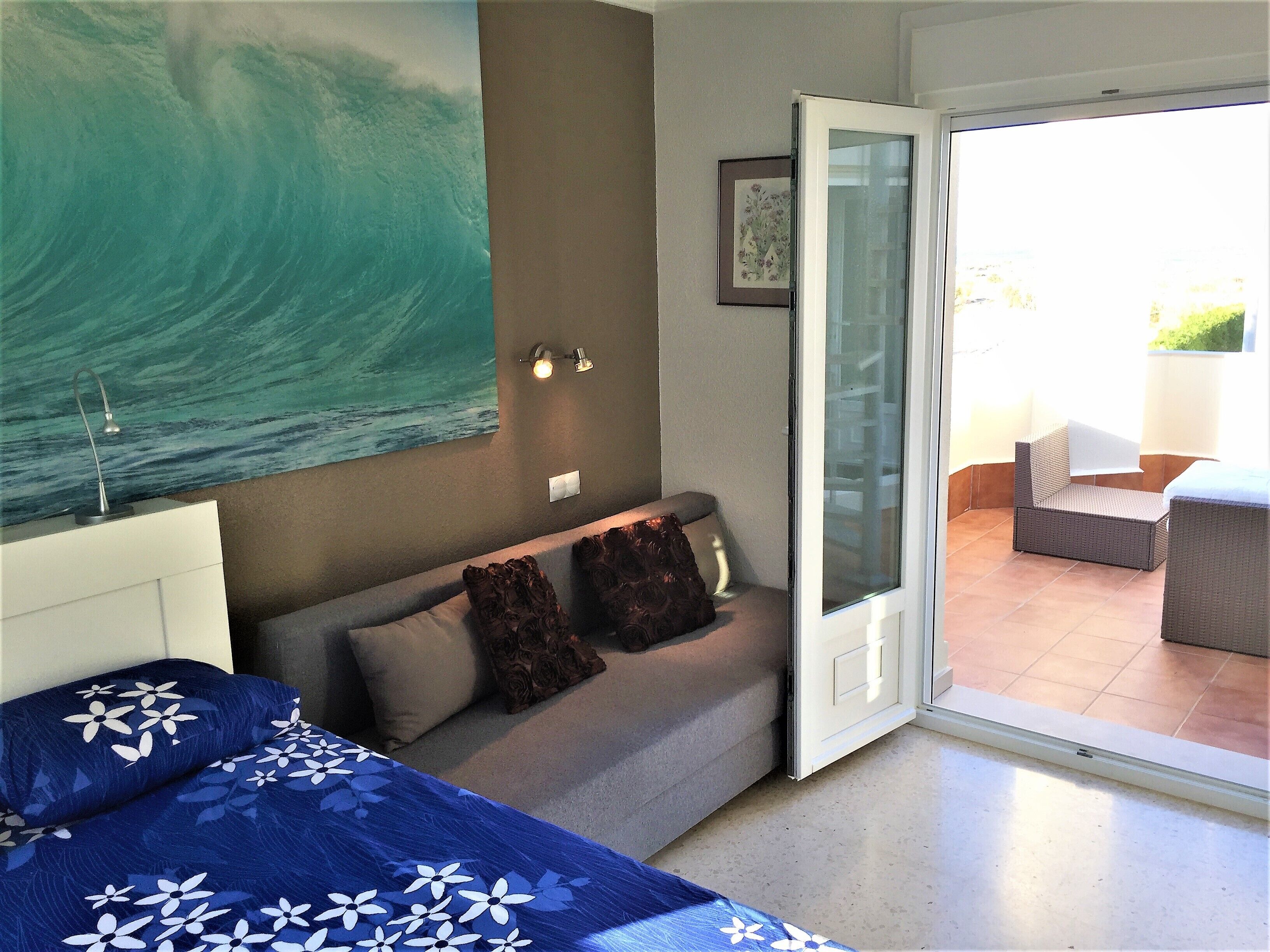 2 slaapkamers, een strijkplank/strijkijzer, wifi, beddengoed