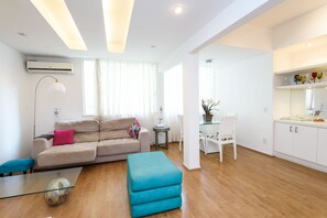 Apartment (BC-706 ) | Living room