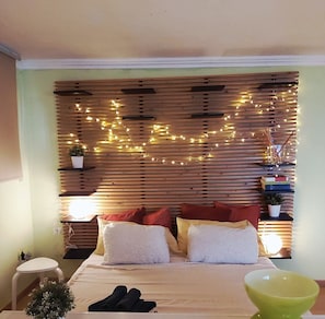 1 slaapkamer, een strijkplank/strijkijzer, gratis wifi, beddengoed