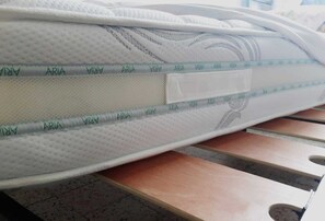 3 bedrooms, desk, iron/ironing board, travel cot