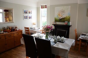 Food and drink - Lyndene (Sheffield)