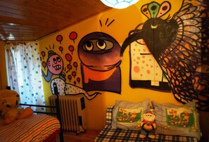 4 bedrooms, iron/ironing board, travel crib, bed sheets - House of Corbelle, in Galicia, Spain. Ideal for families and pets. (Muimenta)