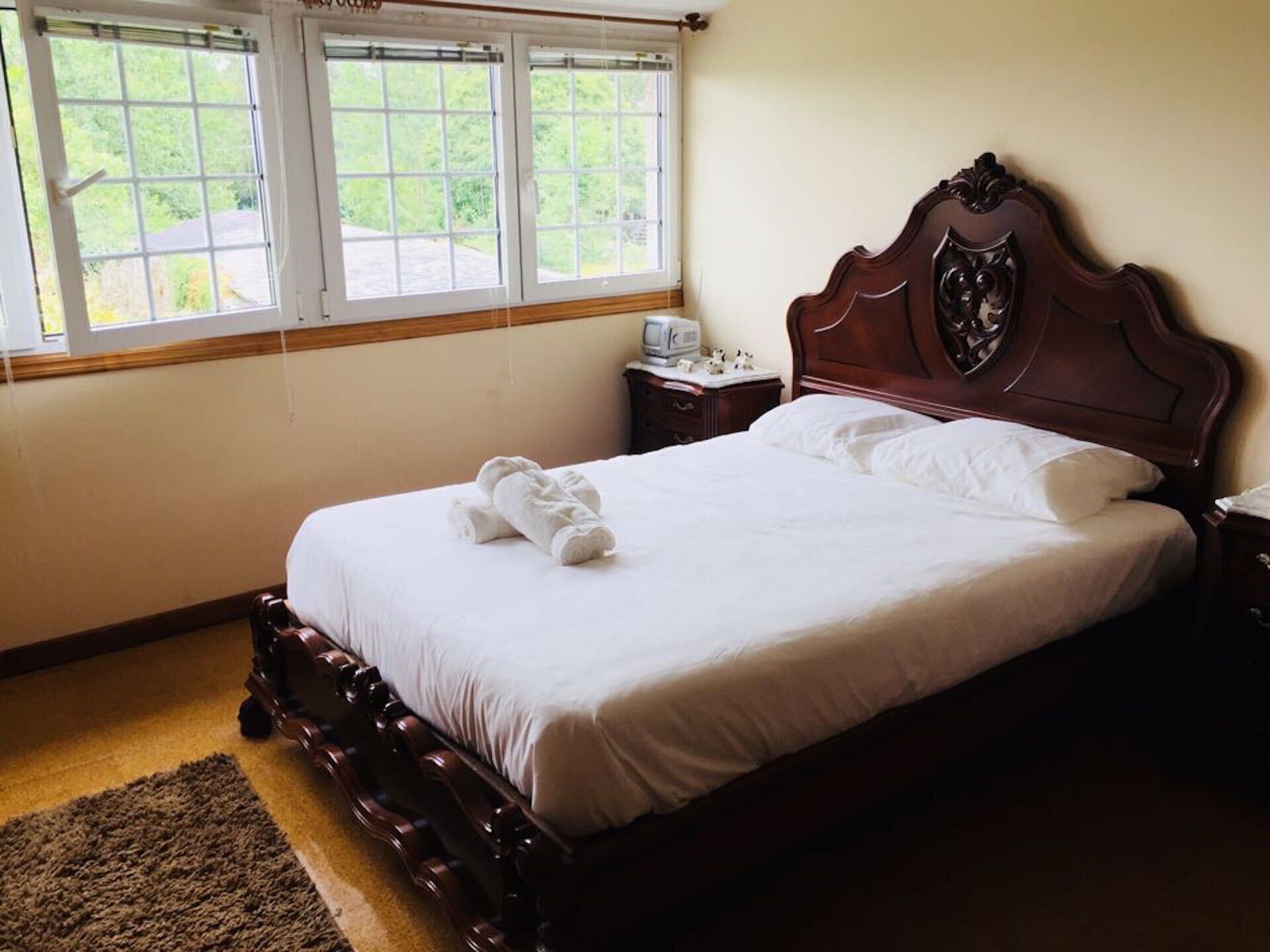 4 Schlafzimmer, Bügeleisen/Bügelbrett, Internetzugang, Bettwäsche