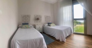 2 chambres, fer et planche à repasser, lit parapluie, Wi-Fi gratuit