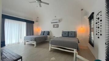 3 chambres, lit parapluie, Wi-Fi gratuit, draps fournis