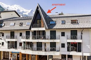 Exterior - Chamonix Apartment - split level property, amazing central location - With WIFI (Chamonix-Mont-Blanc)