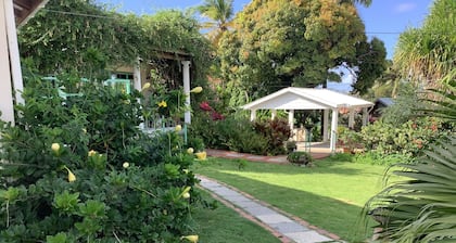 Garden Delight Classic sijaitsee kätevästi Rodney Bayssä!