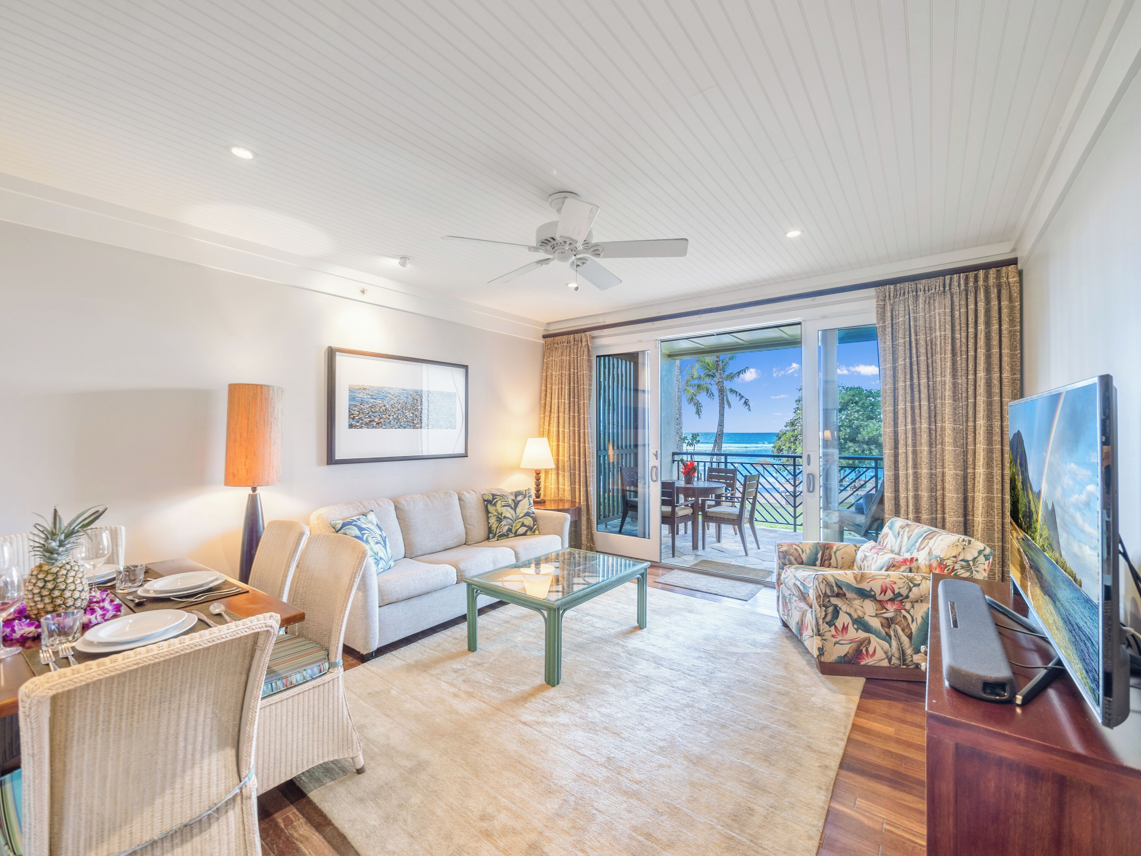 Smart-tv, boeken en een printer