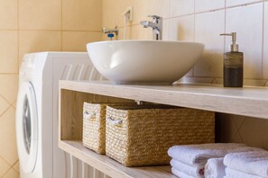 Interior - Villa Ingrid with large pool near Porec (Porec)