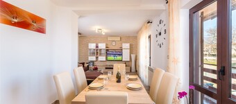 Villa Ulika Pool, Garden, BBQ, perfect for family