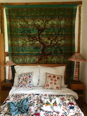 4 bedrooms, iron/ironing board, WiFi, bed sheets - A family friendly historical building in a unique cultural environment (Wlosien)