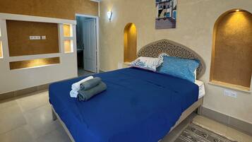 2 bedrooms, desk, iron/ironing board, free WiFi