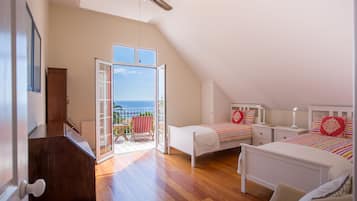 4 soveværelser, pengeskab på værelset, strygejern/strygebræt