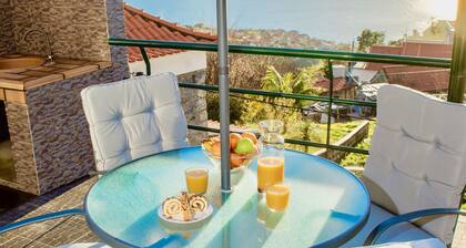 Cantinho da Calçada Near Same Hiking (with nice view, heat & air-condition)